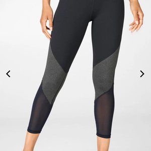 NEW WITH TAGS Black/Charcoal/Black Zone High Waisted Legging 7/8